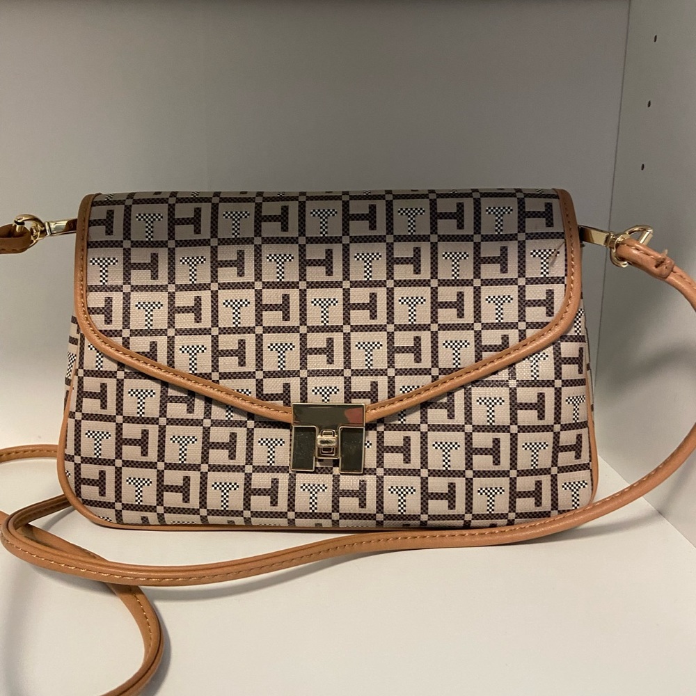 Tommy neutral print crossbody